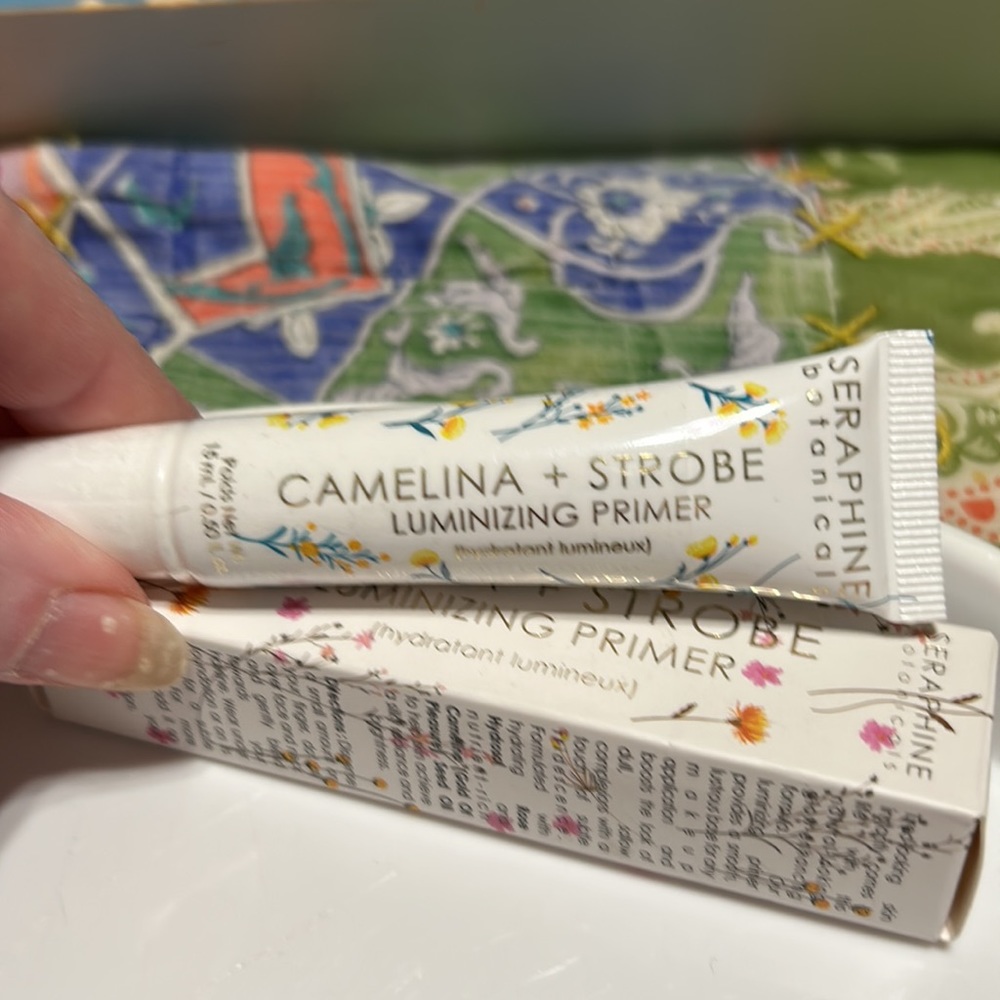 Camelina + Strobe Luminizing Primer
